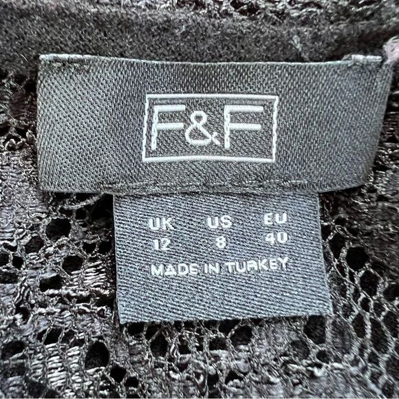 F&F Black Lace V Neck Short Sleeve Slip Over Blouse Size 8 - Picture 5 of 10